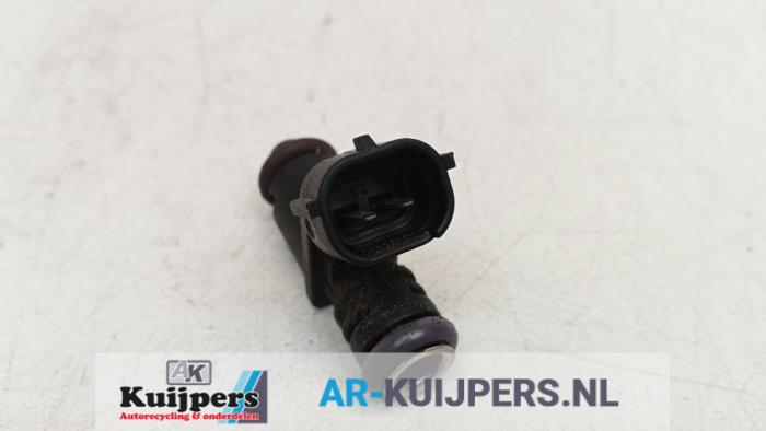 Injector (benzine injectie) - Volkswagen Golf