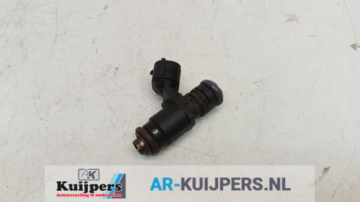 Injector (benzine injectie) - Volkswagen Golf
