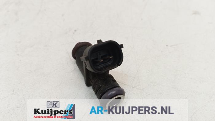 Injector (benzine injectie) - Volkswagen Golf