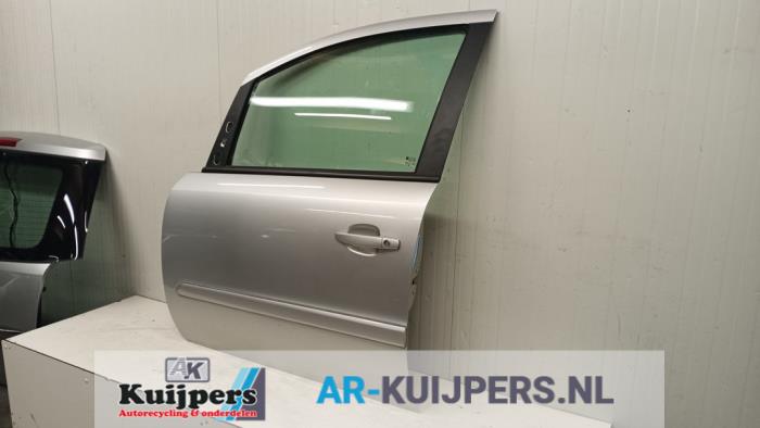 Portier 4Deurs links-voor - Opel Zafira