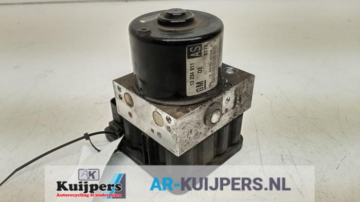 ABS Pomp - Opel Zafira