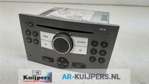 Gebruikte Radio CD Speler Opel Zafira Mk.II (M75) 1.9 CDTI Prijs € 35,00 Margeregeling aangeboden door Autorecycling Kuijpers