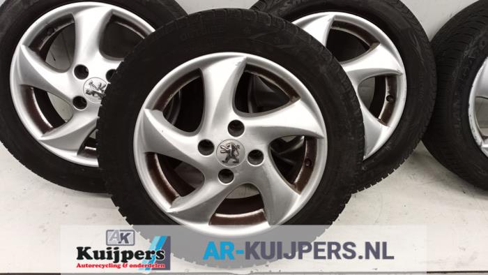 Velgen set + winterbanden - Peugeot 206