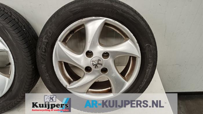 Velgen set + winterbanden - Peugeot 206