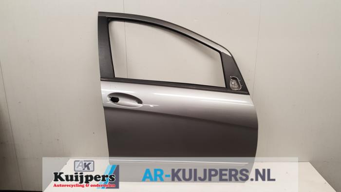 Portier 4Deurs rechts-voor - Mercedes B-Klasse