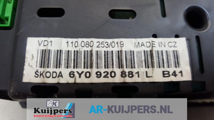 Kilometerteller KM - Skoda Fabia