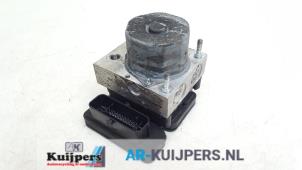 Gebruikte ABS Pomp Mercedes CLA (117.3) 1.6 CLA-180 16V Prijs € 40,00 Margeregeling aangeboden door Autorecycling Kuijpers