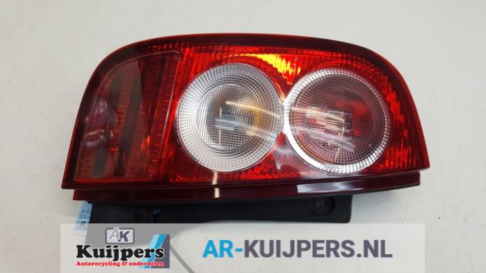 Achterlicht links - Nissan Micra