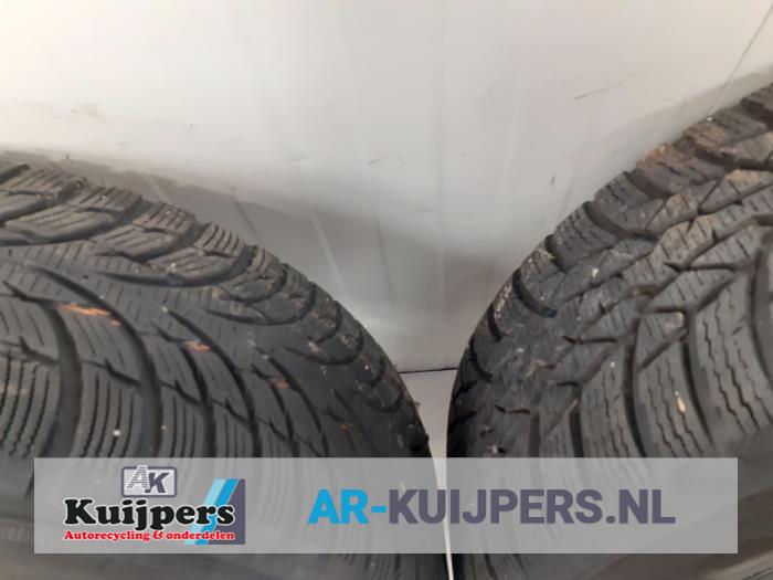 Velgen set + winterbanden - Peugeot 308