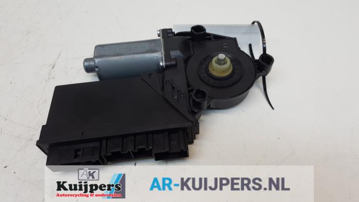 Raammotor Portier - Volkswagen Passat