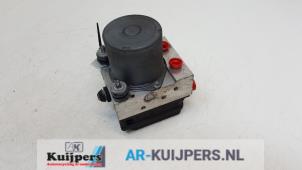 Gebruikte ABS Pomp Volkswagen Passat (3C2) 2.0 TDI 16V 140 Prijs € 40,00 Margeregeling aangeboden door Autorecycling Kuijpers