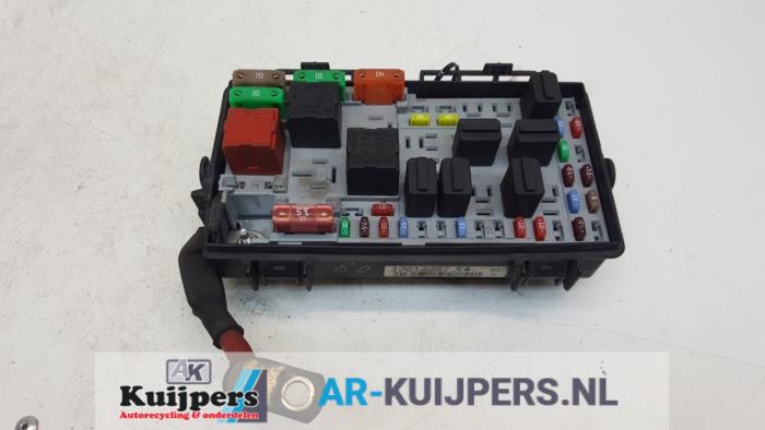 Zekeringkast - Opel Corsa