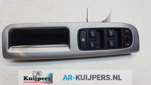 Gebruikte Raam schakelaar elektrisch Volvo V50 (MW) 2.4 20V Prijs € 20,00 Margeregeling aangeboden door Autorecycling Kuijpers