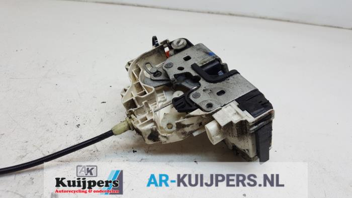 Deurslot Mechaniek 4Deurs links-achter - Dodge Avenger