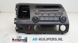 Gebruikte Radio CD Speler Honda Civic (FA/FD) 1.3 Hybrid Prijs € 75,00 Margeregeling aangeboden door Autorecycling Kuijpers
