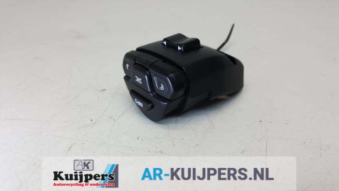 Radiobediening Stuur - Nissan Almera
