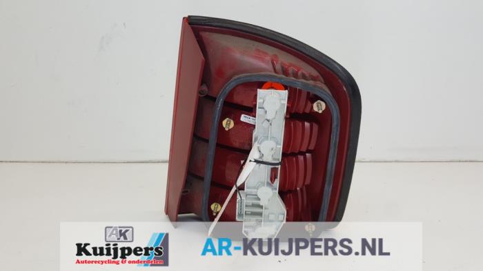 Achterlicht links - Skoda Fabia