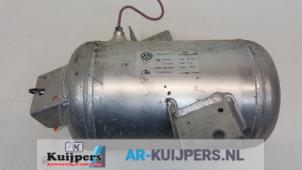 Gebruikte Luchtketel Volkswagen Phaeton (3D) 6.0 W12 48V 4Motion Prijs € 40,00 Margeregeling aangeboden door Autorecycling Kuijpers