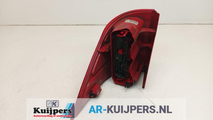 Achterlicht links - Peugeot 1007