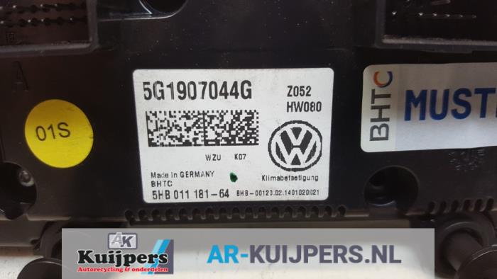 Chaufage Bedieningspaneel van een Volkswagen Golf Sportsvan (AUVS) 2.0 TDI 110 16V 2015