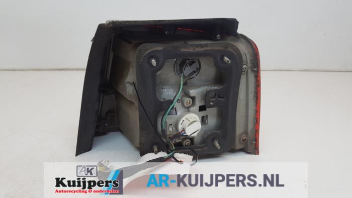 Achterlicht links - Kia Carens