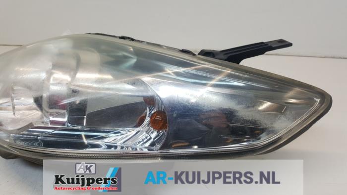 Koplamp links - Mazda 5.