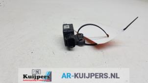 Gebruikte Sensor Airbag Mitsubishi Pajero Canvas Top (V6/7) 3.2 DI-D 16V Prijs € 15,00 Margeregeling aangeboden door Autorecycling Kuijpers