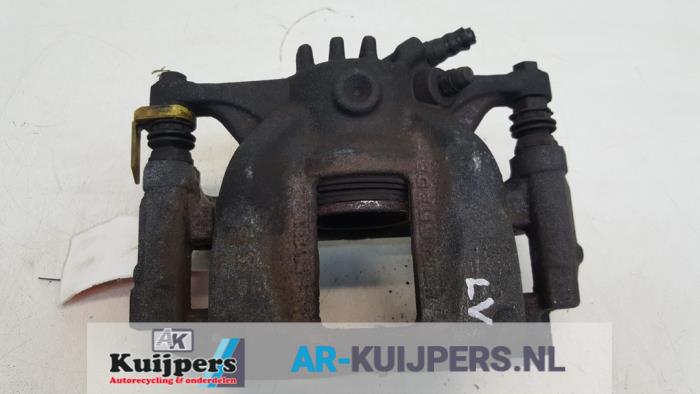 Remklauw (Tang) links-voor - Opel Vivaro