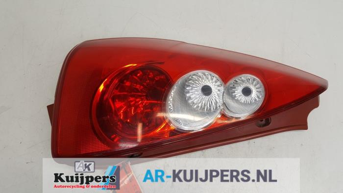 Achterlicht links - Mazda 5.