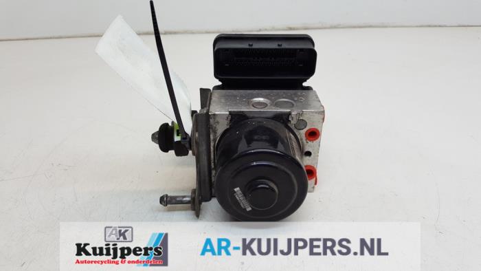 ABS Pomp - Volkswagen Transporter