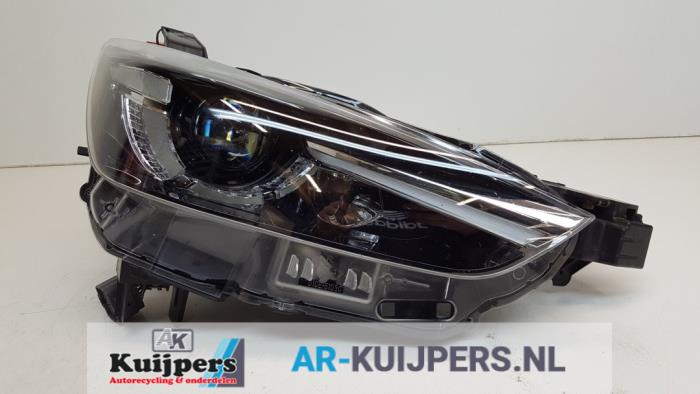 Koplamp rechts - Mazda CX-3