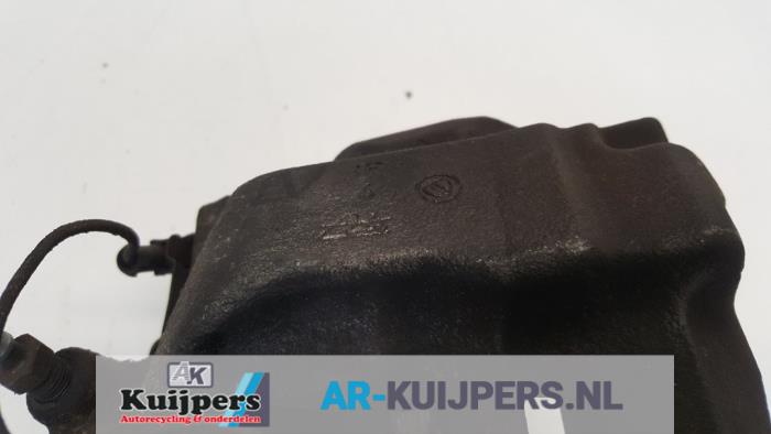 Remklauw (Tang) links-voor - Alfa Romeo 159