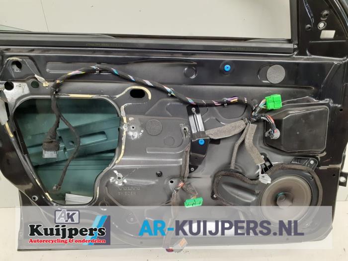Portier 4Deurs links-voor - Volvo V70