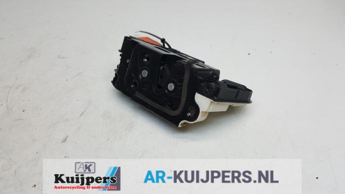 Deurslot Mechaniek 4Deurs rechts-voor - Volkswagen UP
