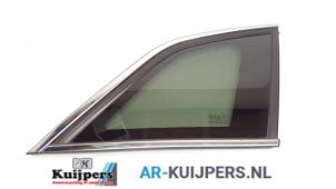 Gebruikte Ruit Driehoek rechts-achter Opel Antara (LA6) 2.4 16V 4x4 Prijs € 40,00 Margeregeling aangeboden door Autorecycling Kuijpers