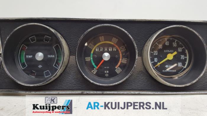Kilometerteller KM van een Opel Kadett B 1.1 Rallye 1970
