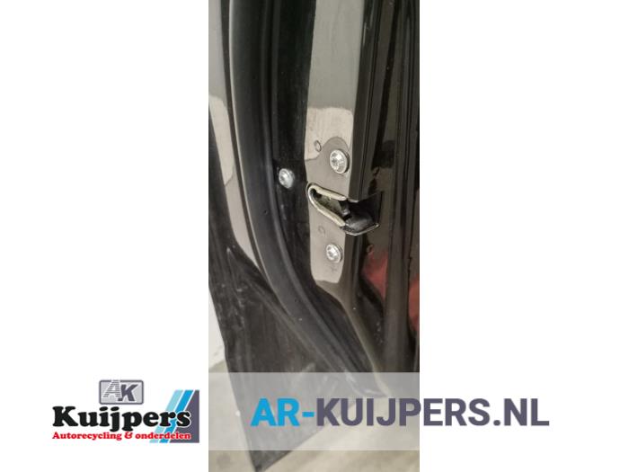 Portier 4Deurs links-voor - Opel Antara