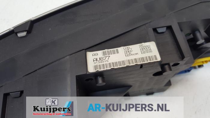Kilometerteller KM - Nissan Primera