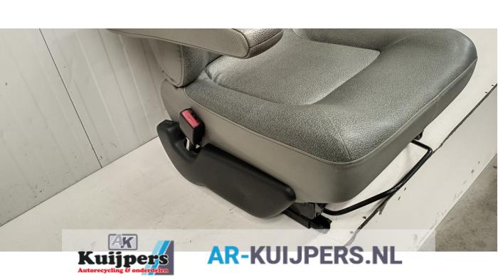 Stoel links - Renault Master