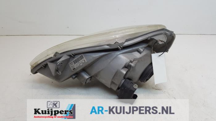Koplamp rechts - Nissan Primastar
