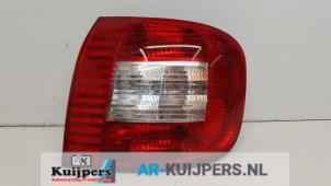 Gebruikte Achterlicht rechts Fiat Multipla (186) 1.6 16V 100 SX,ELX Prijs € 25,00 Margeregeling aangeboden door Autorecycling Kuijpers