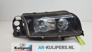 Gebruikte Koplamp rechts Volvo S80 (TR/TS) 2.4 D5 20V Prijs € 150,00 Margeregeling aangeboden door Autorecycling Kuijpers