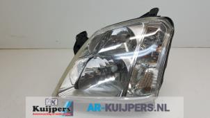 Gebruikte Linker Koplamp Opel Meriva Mk.I 1.7 CDTI 16V Prijs € 19,00 Margeregeling aangeboden door Autorecycling Kuijpers