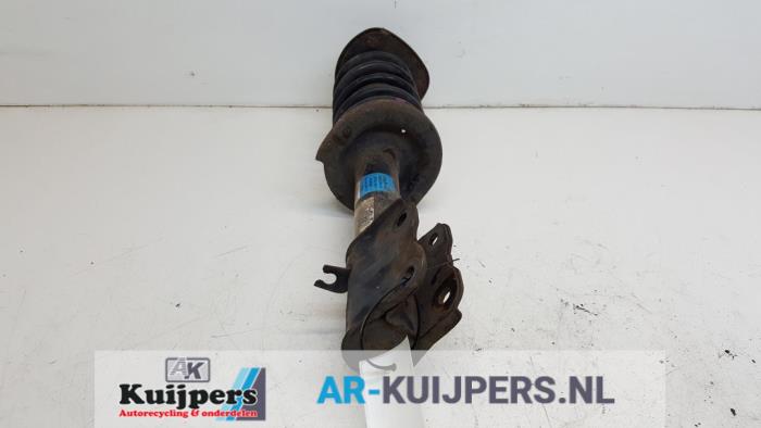 Veerpoot rechts-voor van een Smart Forfour (454) 1.5 CDI 12V 68 2005