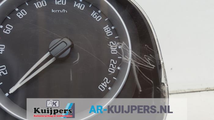 Kilometerteller KM - Skoda Fabia