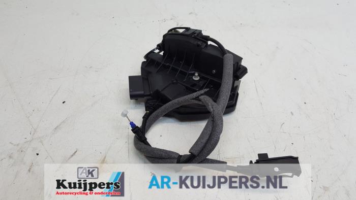 Deurslot Mechaniek 4Deurs rechts-achter - Ford Focus