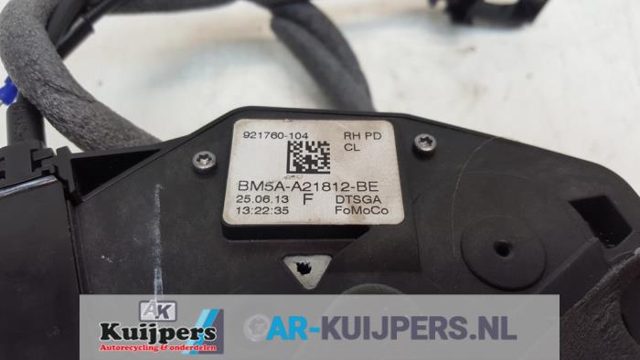 Deurslot Mechaniek 4Deurs rechts-achter - Ford Focus