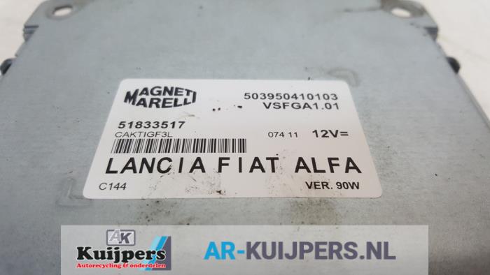 Radio module van een Fiat Bravo (198A) 1.4 MultiAir 16V 2011