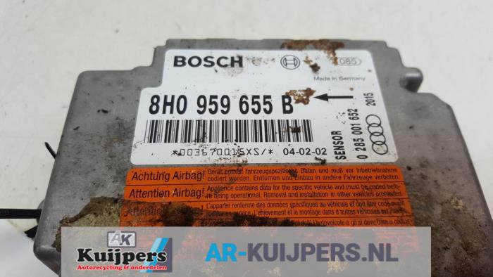 Airbag Module van een Audi A4 Cabriolet (B6) 2.5 TDI 24V 2004