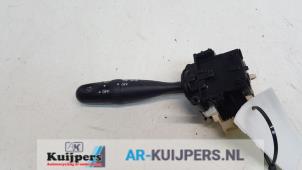 Gebruikte Knipperlicht Schakelaar Suzuki SX4 (EY/GY) 1.9 DDiS Prijs € 15,00 Margeregeling aangeboden door Autorecycling Kuijpers